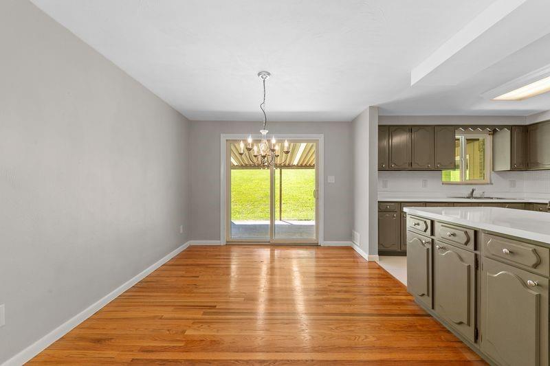 254 Twin Bridges Road Charleroi, PA 15022 - Photo 8 of 29