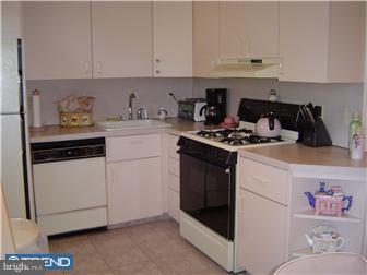 219 Probasco Road East Windsor, NJ 08520 - Photo 2 of 12 Kitchen