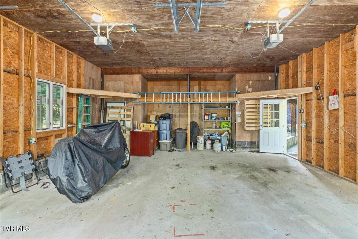305 Pleasley Road Kingsport, TN 37660 - Photo 81 of 89 82-128A9065