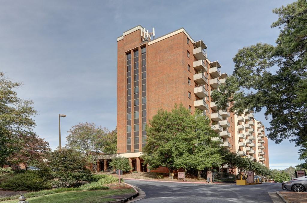 300 Johnson Ferry Road, Unit B607 Atlanta, GA 30328 - Photo 31 of 32
