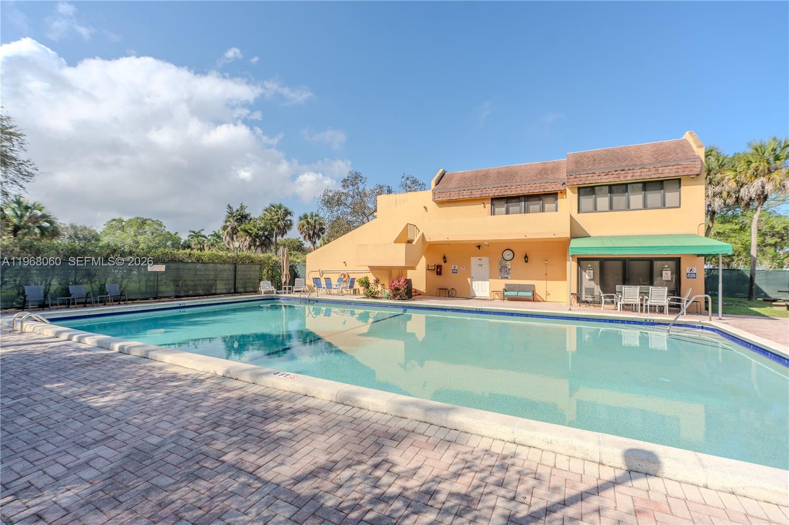 430 Commodore Drive, Unit 314 Plantation, FL 33325 - Photo 16 of 54