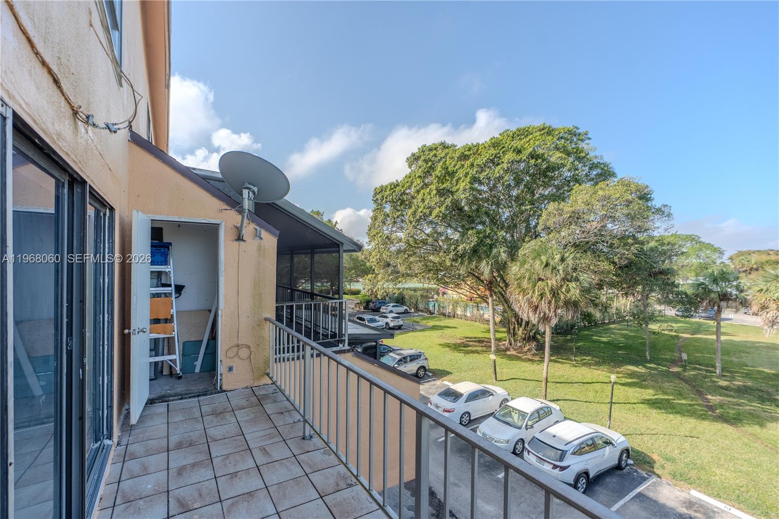 430 Commodore Drive, Unit 314 Plantation, FL 33325 - Photo 35 of 54