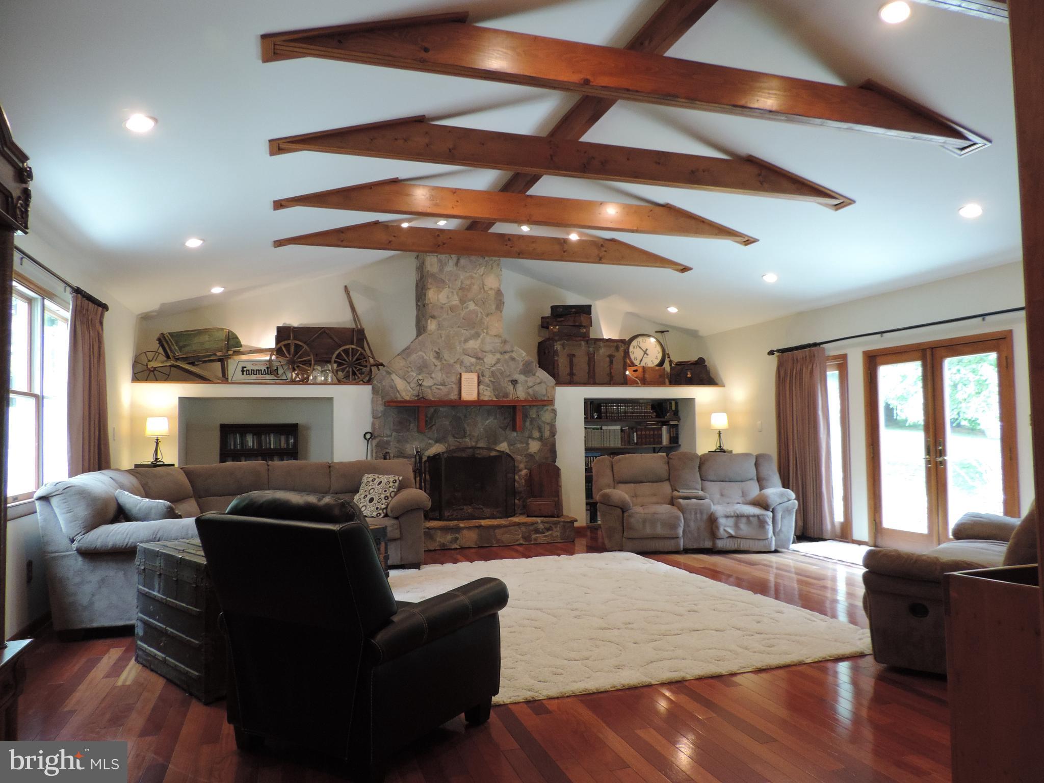 1183 Ridge Road Rising Sun, MD 21911 - Photo 3 of 26 Outstanding Great Room