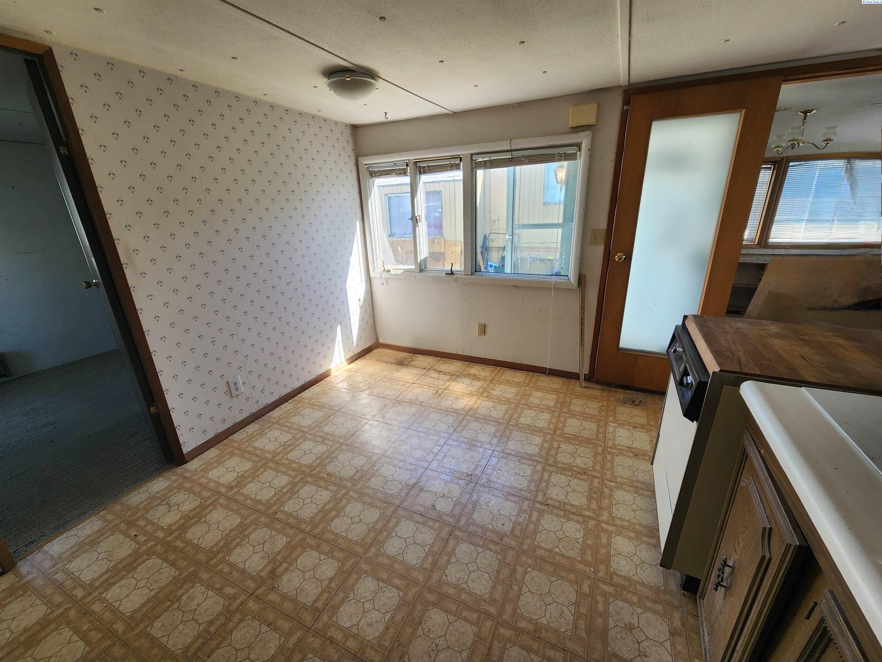 2602 Pullman Albion Road, Unit B8 Pullman, WA 99163 - Photo 4 of 15 Gallery Image 4