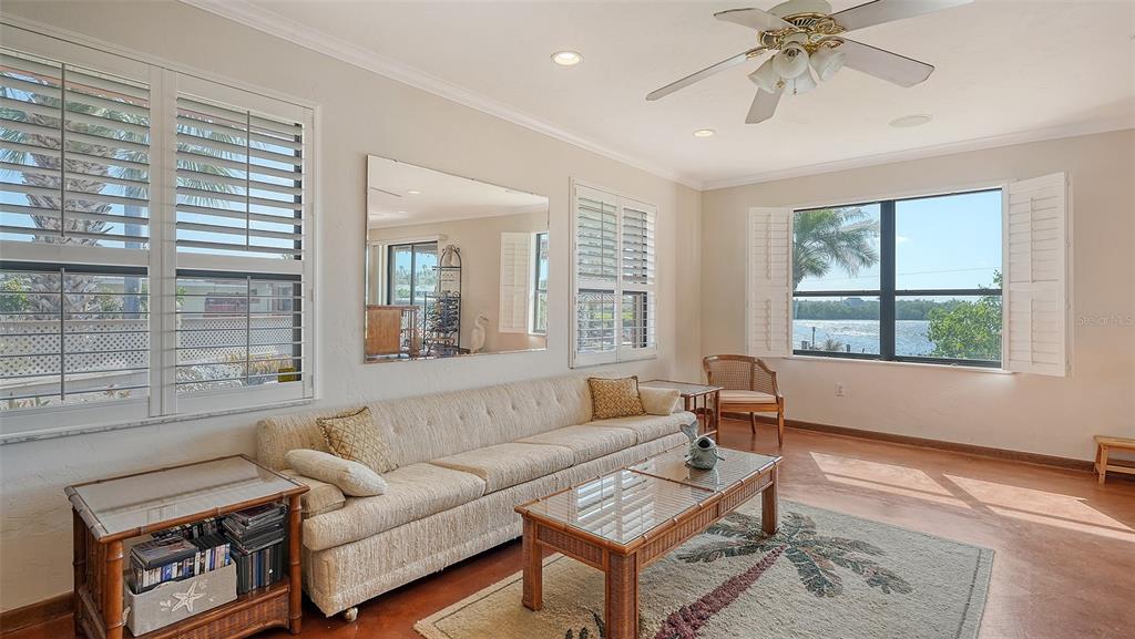 1444 Ridgewood Lane Sarasota, FL 34231 - Photo 7 of 53