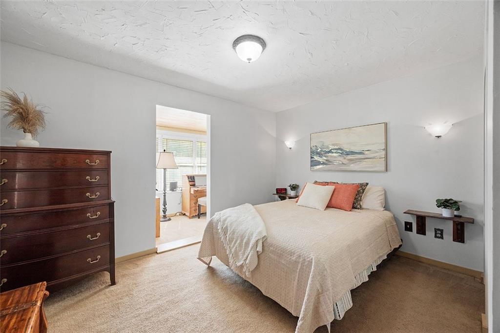 1610 Crawford Road Imperial, PA 15126 - Photo 20 of 42 Gallery Image 20