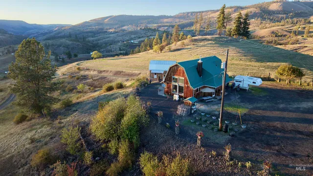 $580,000 | 164 Beaver Nob Drive, Kamiah, ID 83536