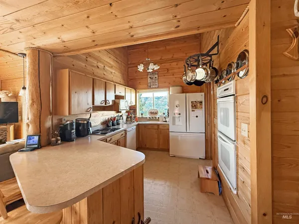 $580,000 | 164 Beaver Nob Drive, Kamiah, ID 83536
