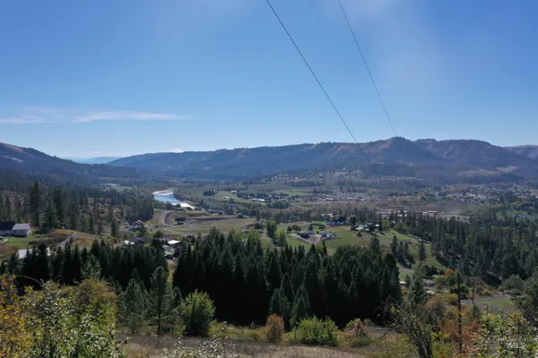 $580,000 | 164 Beaver Nob Drive, Kamiah, ID 83536