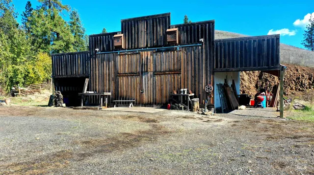 $580,000 | 164 Beaver Nob Drive, Kamiah, ID 83536