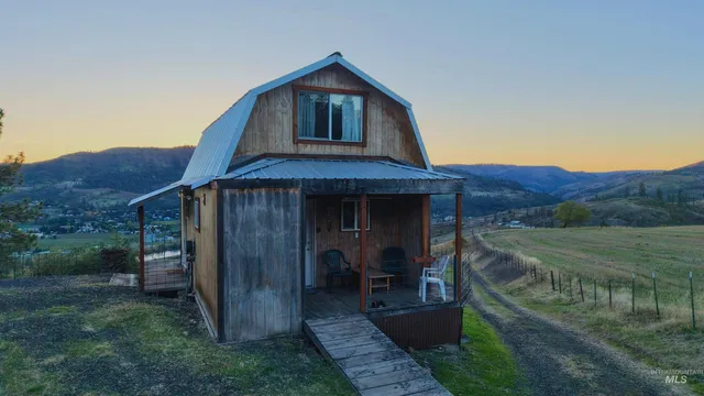 $580,000 | 164 Beaver Nob Drive, Kamiah, ID 83536