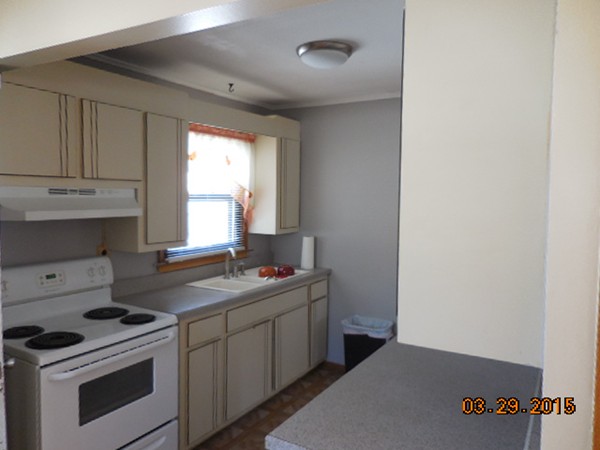 53 Bacon Road Springfield, MA 01119 - Photo 7 of 11