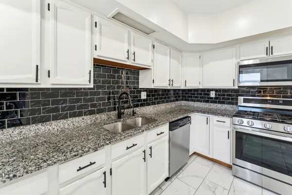 $349,900 | 2547 Davisson Street, River Grove, IL 60171