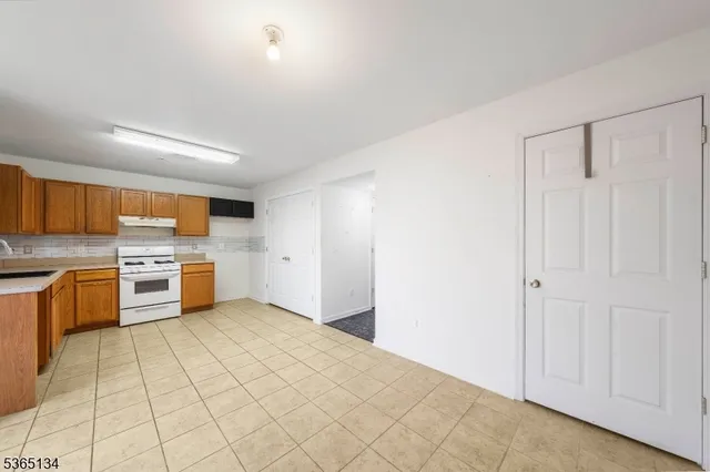 $239,000 | 94 Passaic Street, Trenton, NJ 08618