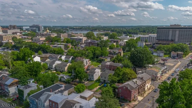 $239,000 | 94 Passaic Street, Trenton, NJ 08618