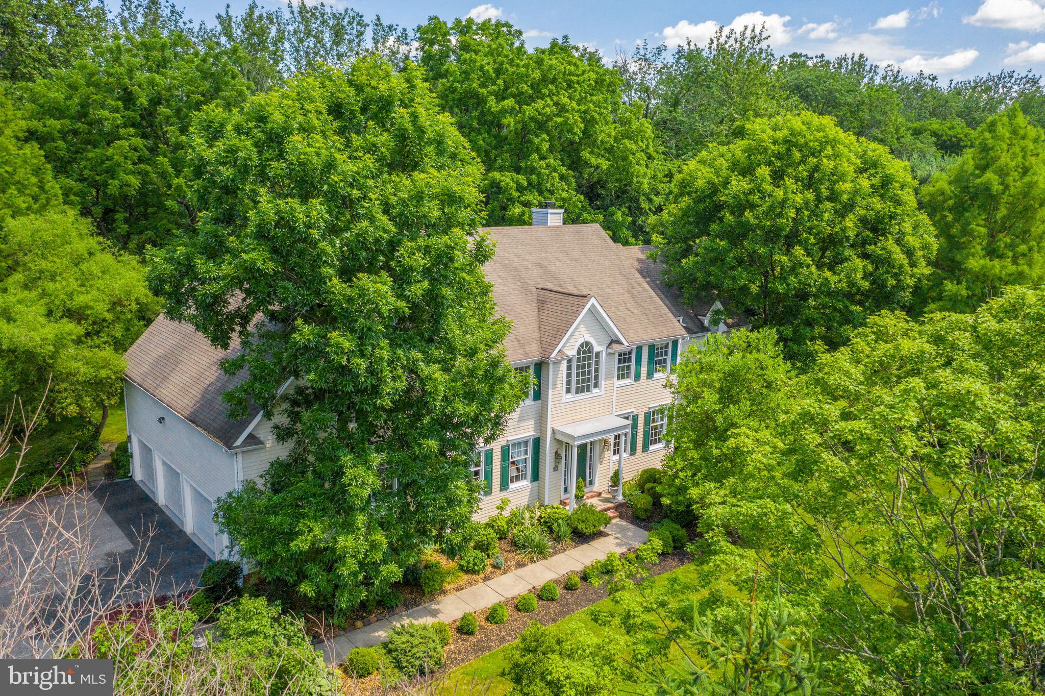 303 Stoneybrook Road Newtown, PA 18940 - Photo 3 of 38