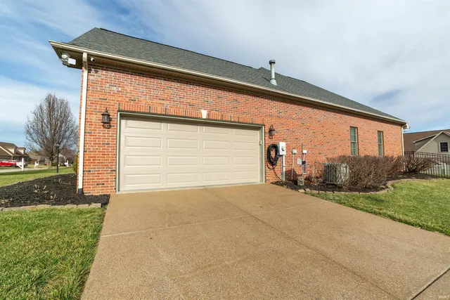 $445,000 | 13103 Ellerston Drive, Evansville, IN 47725