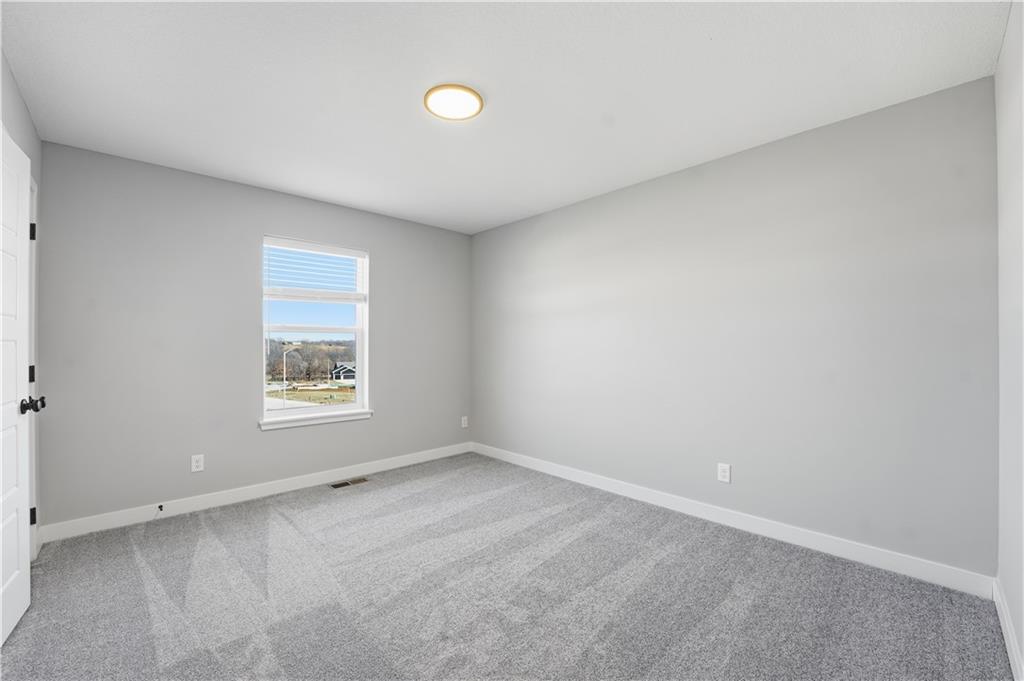 1205 Sendera Trail Raymore, MO 64083 - Photo 11 of 45