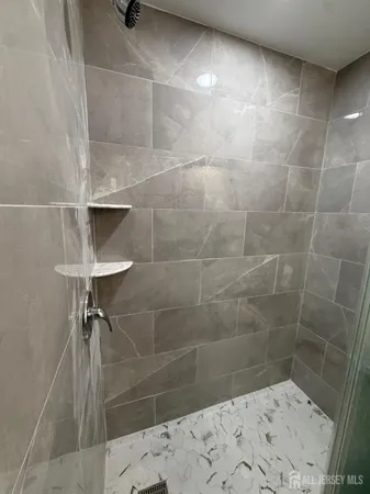 $2,450 | 206 Market Street, Perth Amboy, NJ 08861