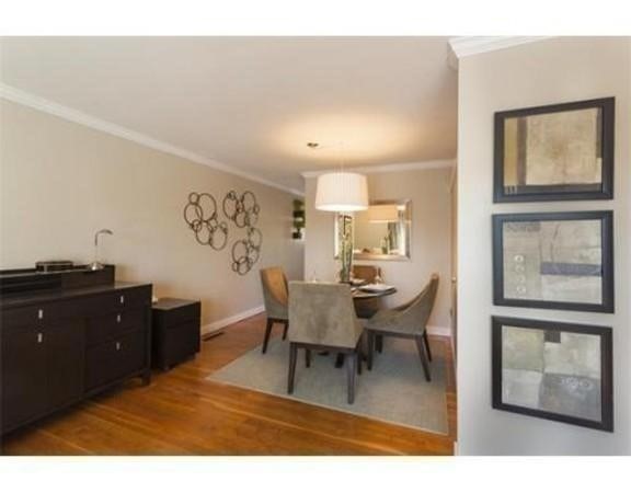 11 Oak Street, Unit 2 Wellesley, MA 02482 - Photo 5 of 10