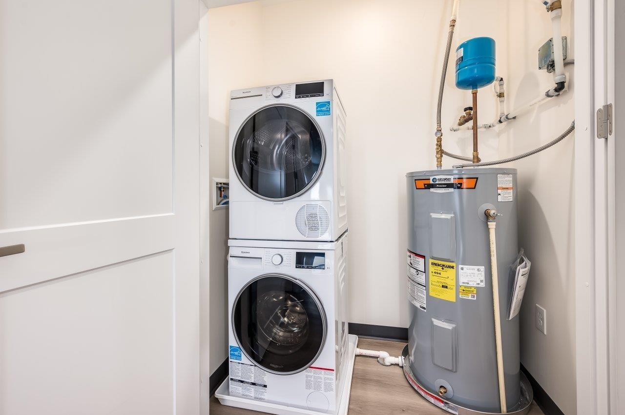 55 North Main Street, Unit 205 Rochester, NH 03867 - Photo 18 of 21