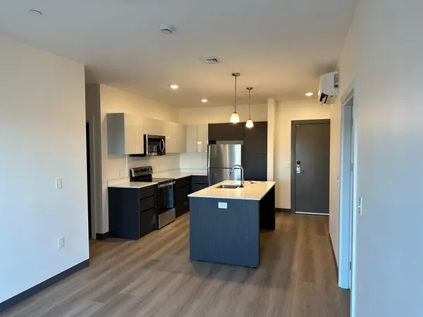 $2,150 | 55 North Main Street, Unit 205, Rochester, NH 03867