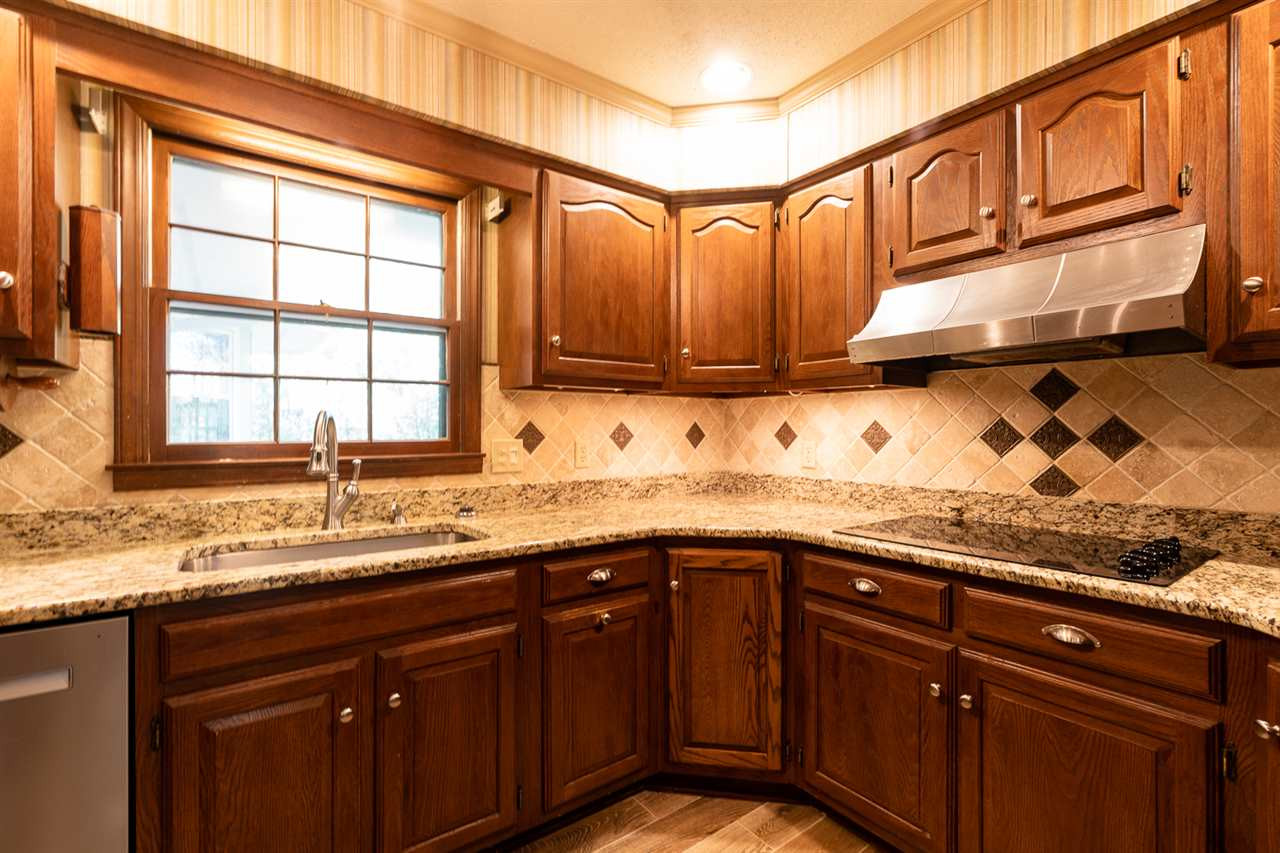 1100 Deboy Street Raleigh, NC 27606 - Photo 9 of 28 Photo 9