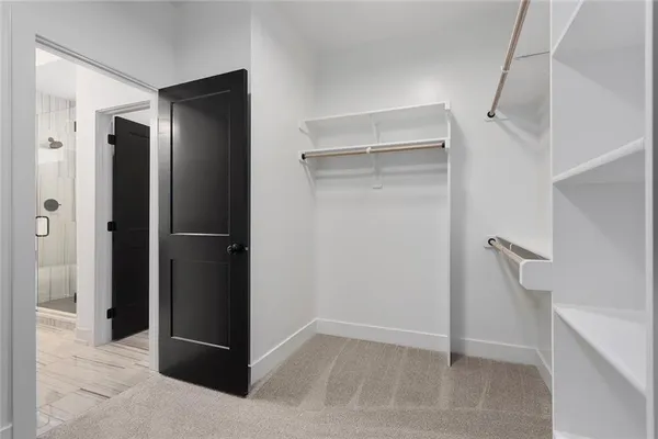 $649,900 | 9737 North Lucerne Avenue, Kansas City, MO 64154