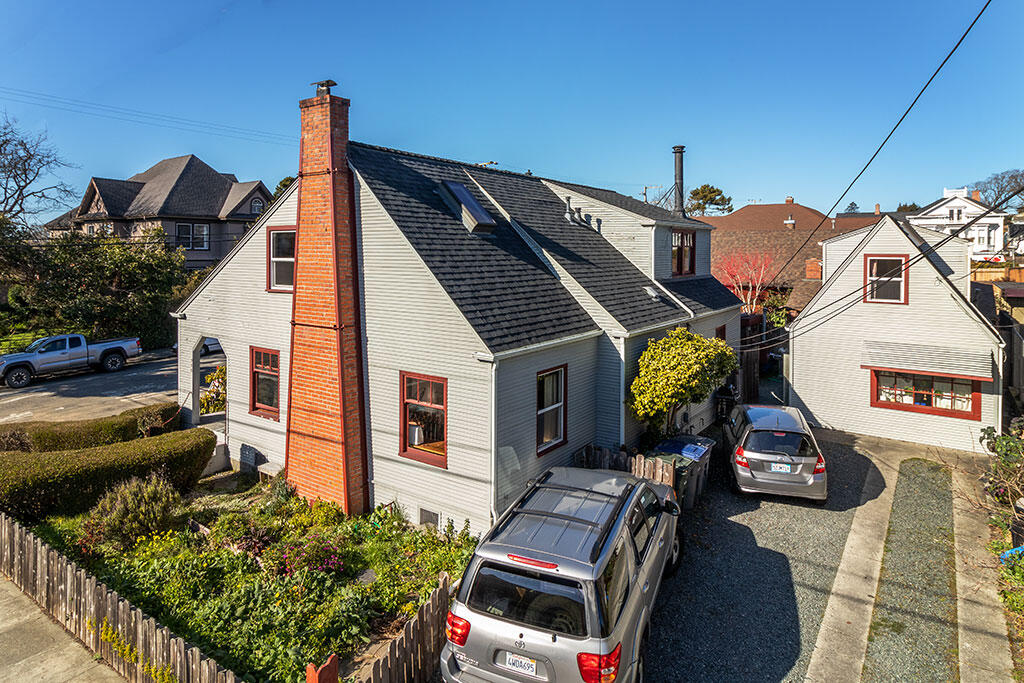988 9th Street Arcata, CA 95521 - Photo 9 of 27 09