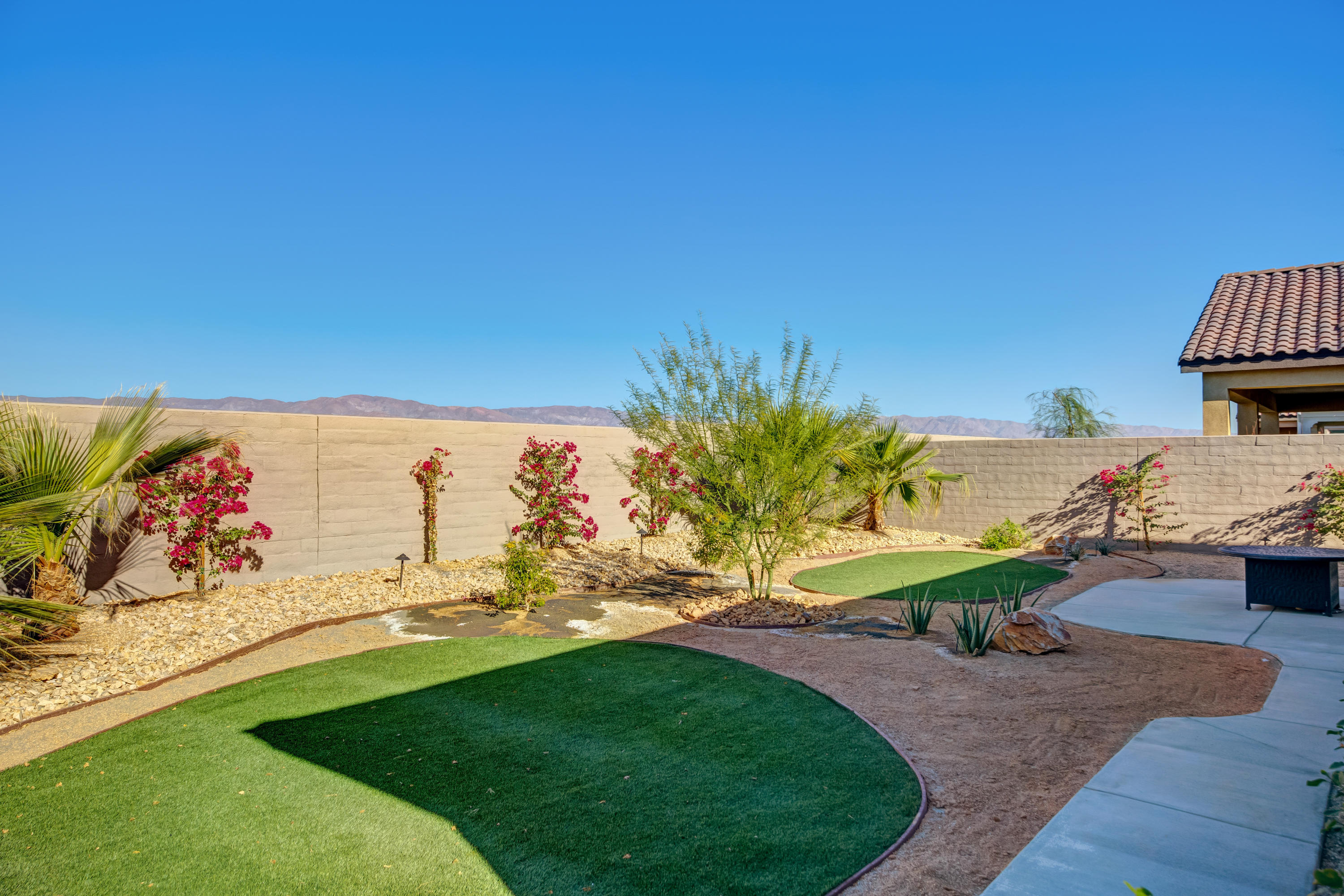 16 Pinot Noir Rancho Mirage, CA 92270 - Photo 24 of 41 38