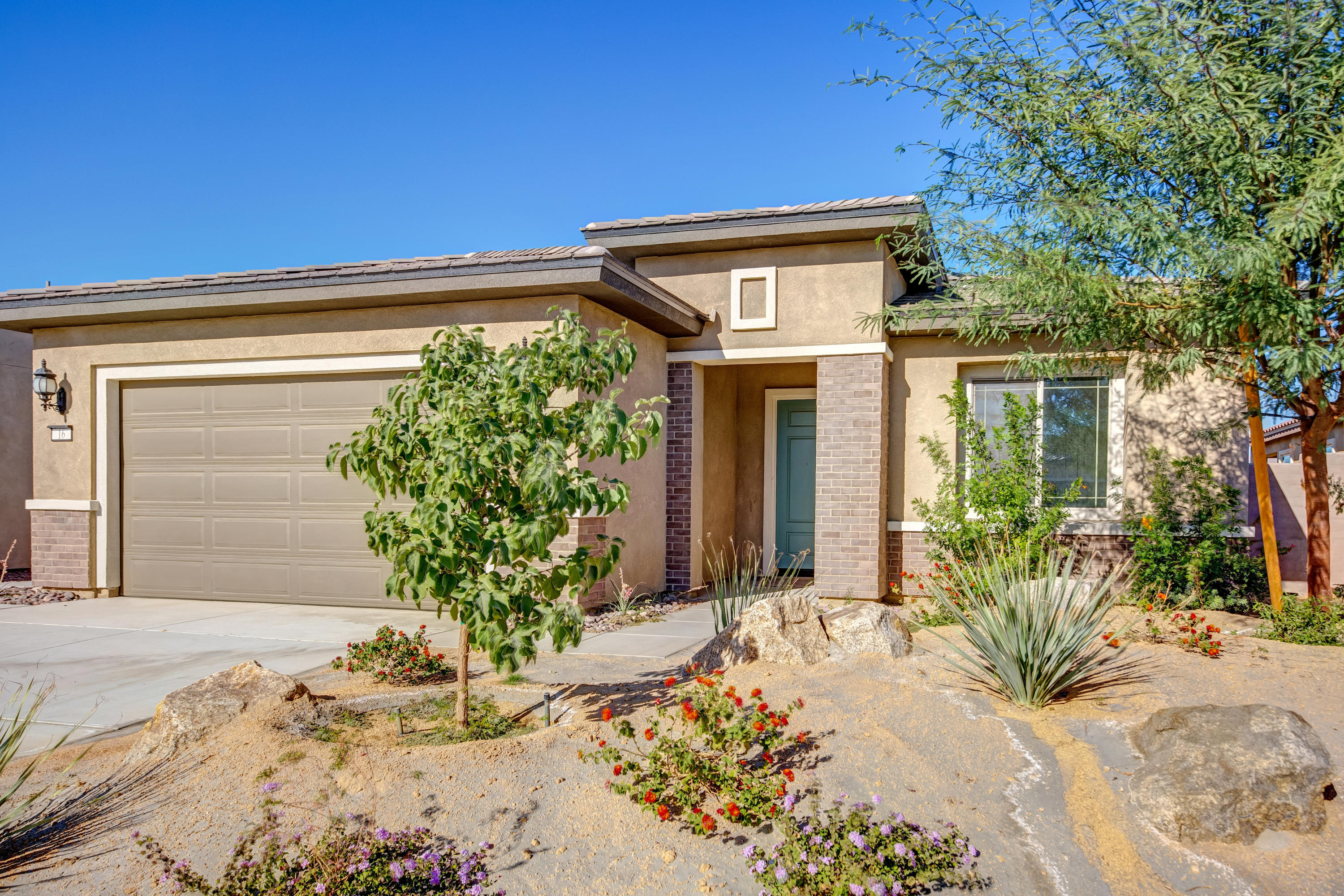 16 Pinot Noir Rancho Mirage, CA 92270 - Photo 10 of 41 38.8