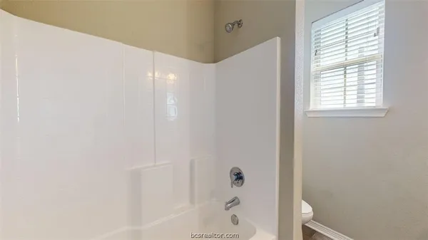 $2,250 | 2027 Harvey Mitchell Parkway South, College Station, TX 77840