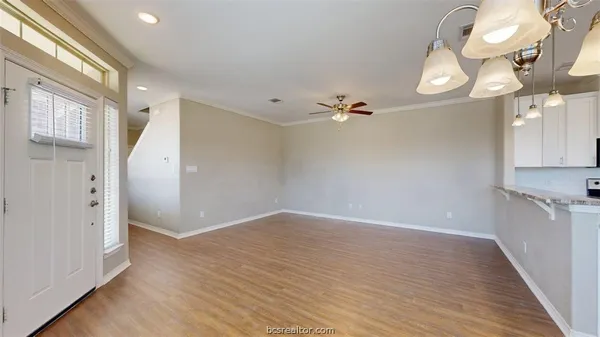 $2,250 | 2027 Harvey Mitchell Parkway South, College Station, TX 77840