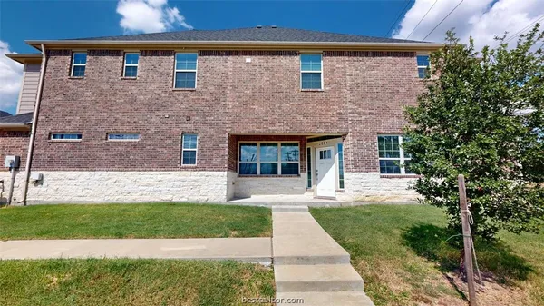 $2,250 | 2027 Harvey Mitchell Parkway South, College Station, TX 77840