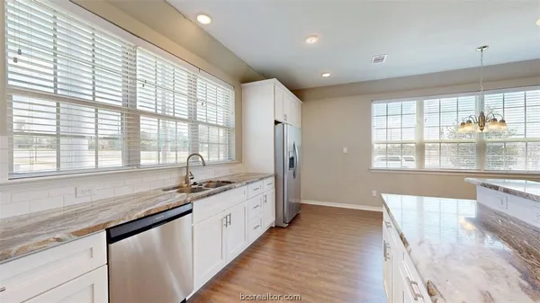 $2,250 | 2027 Harvey Mitchell Parkway South, College Station, TX 77840