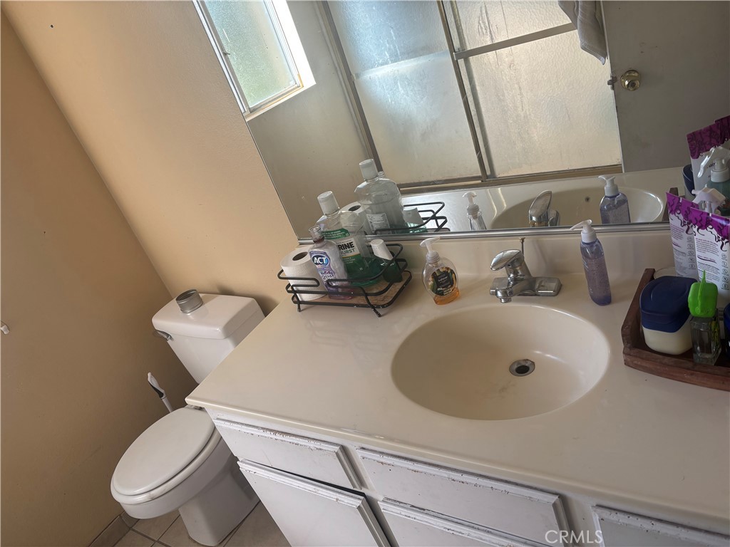 11545 Honeyglen Road Pacoima, CA 91331 - Photo 17 of 18