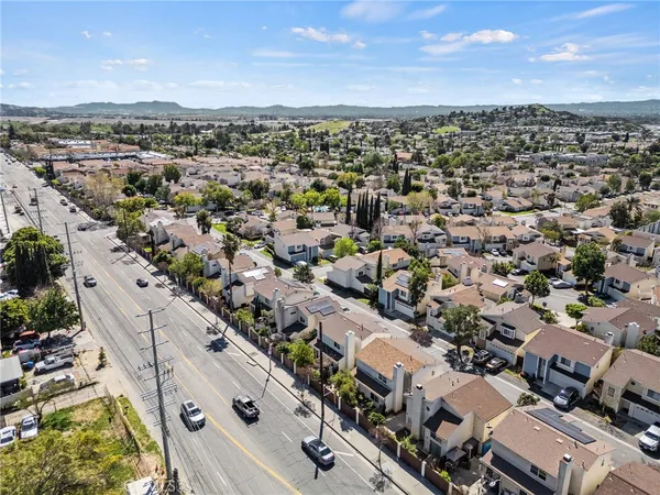 $628,900 | 11545 Honeyglen Road, Pacoima, CA 91331