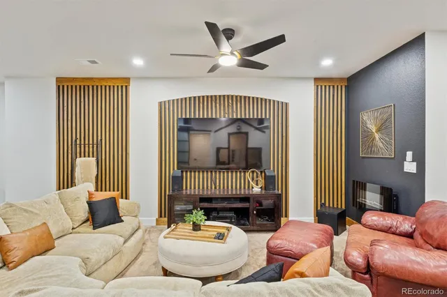 $849,900 | 4555 Gray Wolf Lane, Castle Rock, CO 80104