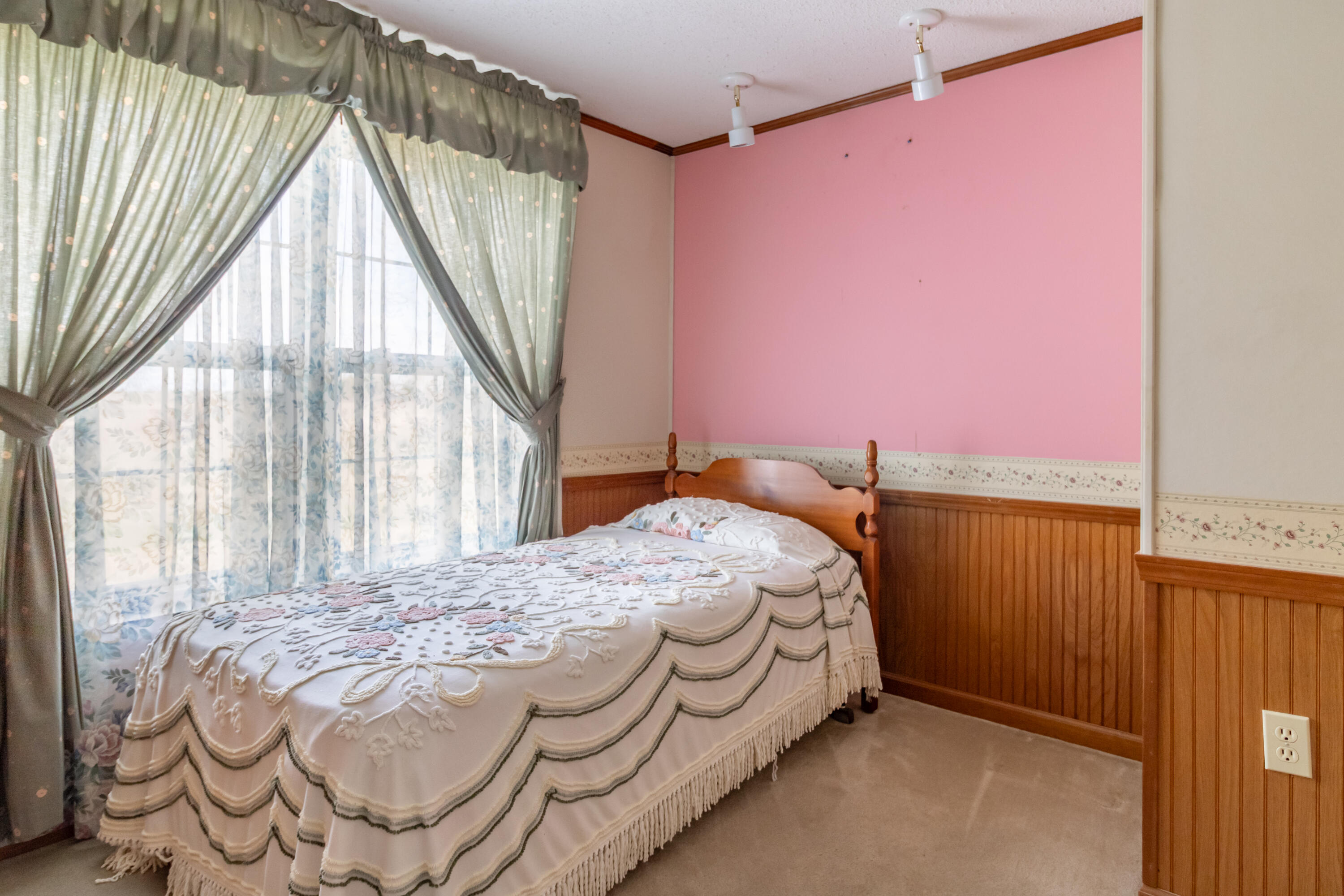 881 Toddy Pond Road Surry, ME 04684 - Photo 47 of 76 47-DG Toddy Pond Road 42325 Interiors-10