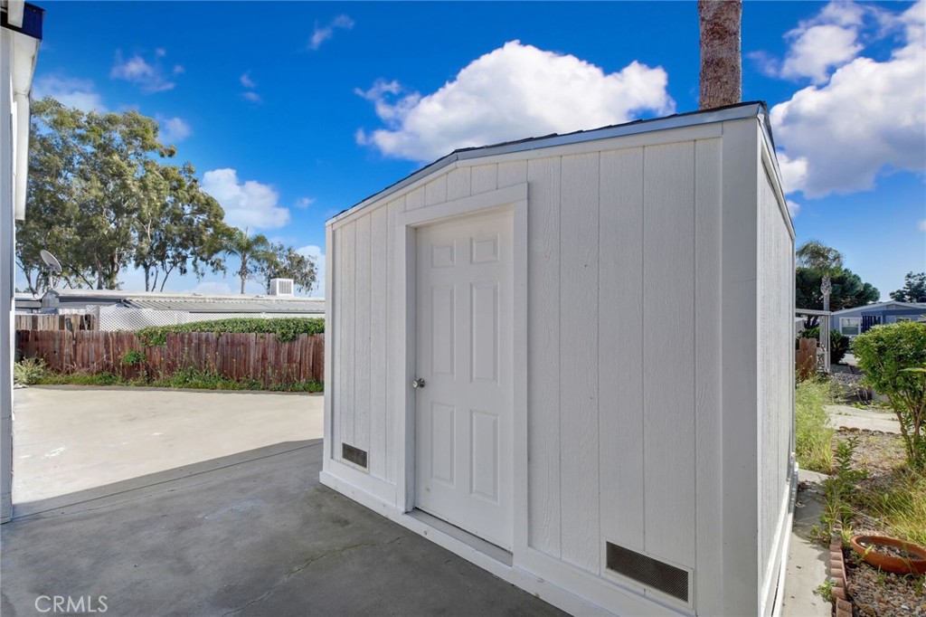 8651 Foothill Boulevard, Unit 42 Rancho Cucamonga, CA 91730 - Photo 34 of 39 a view of a back yard