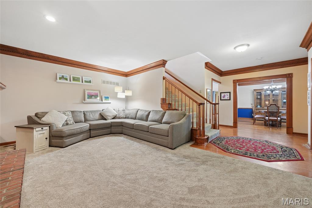 6065 Kerth Road St. Louis, MO 63128 - Photo 6 of 40 Gallery Image 6
