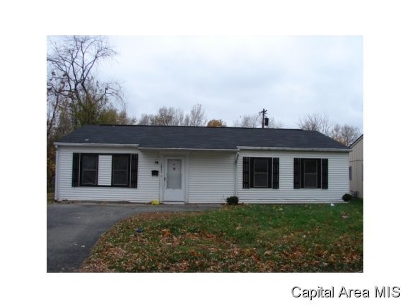 1831 Gregory Court Springfield, IL 62703 - Photo 1 of 10