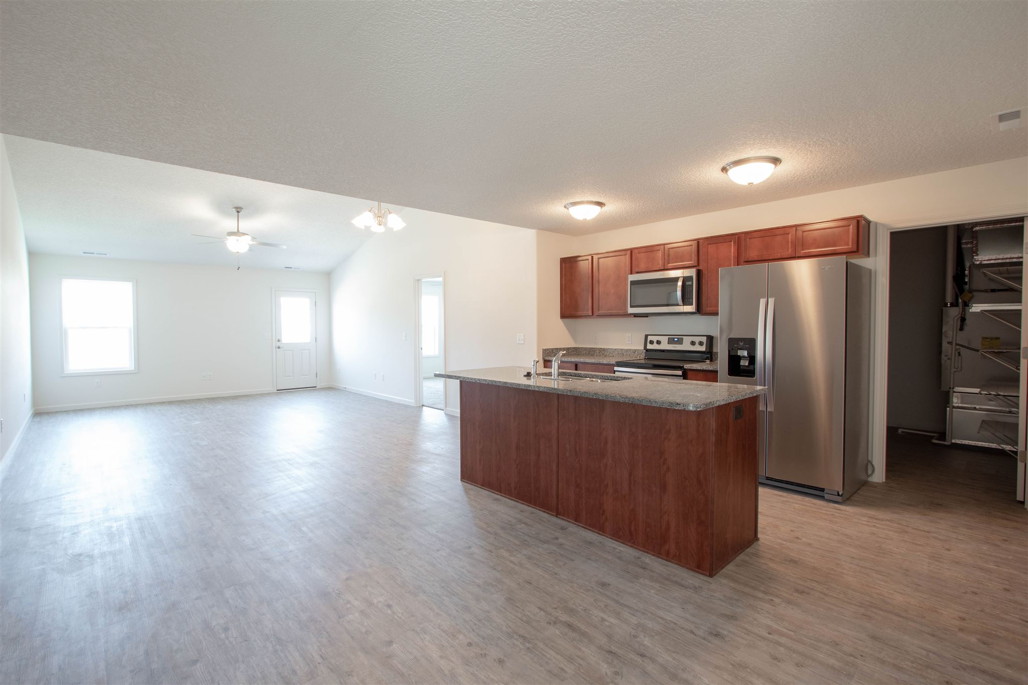 2178 Blue Spring Run Fort Wayne, IN 46808 - Photo 14 of 27 Gallery Image 14