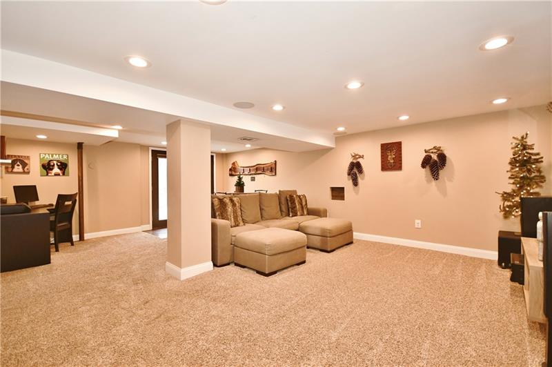 99 Hillendale Road Pittsburgh, PA 15237 - Photo 18 of 25