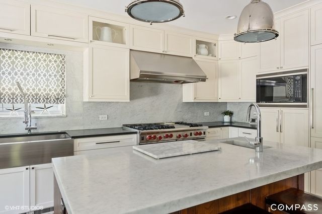 $1,375,000 | 265 Woodland Avenue, Winnetka, IL 60093