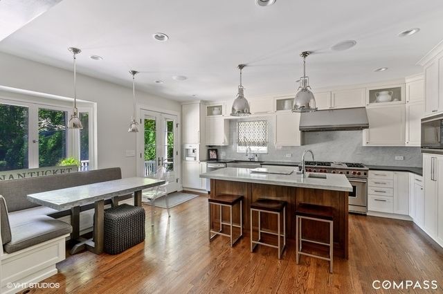 $1,375,000 | 265 Woodland Avenue, Winnetka, IL 60093