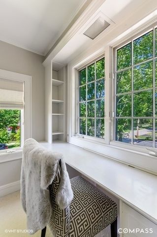 $1,375,000 | 265 Woodland Avenue, Winnetka, IL 60093