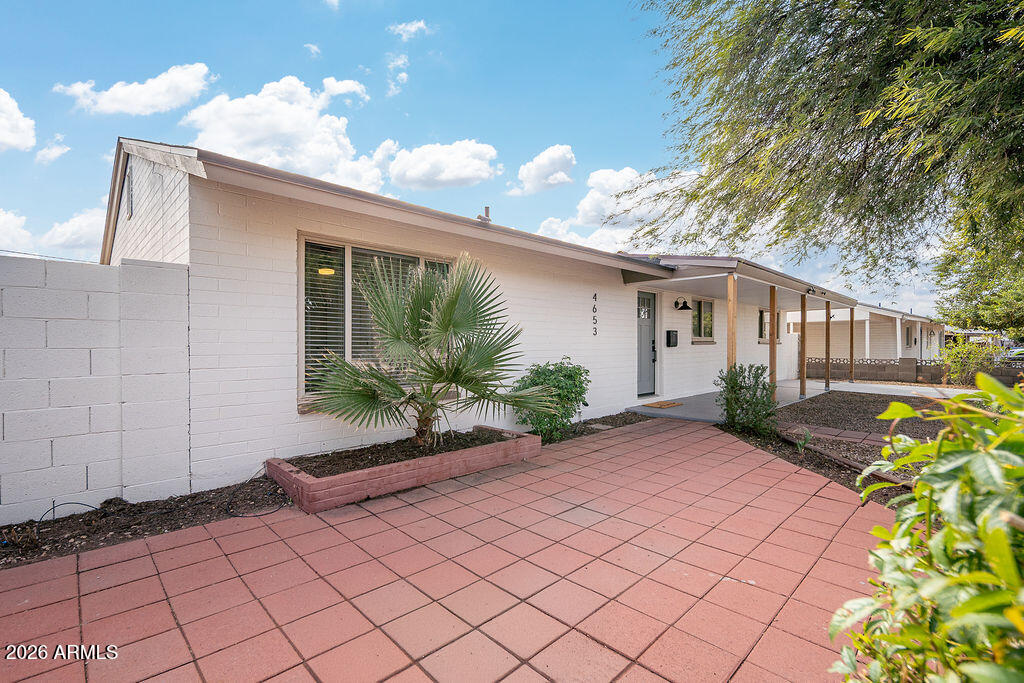 4653 East Almeria Road Phoenix, AZ 85008 - Photo 3 of 36