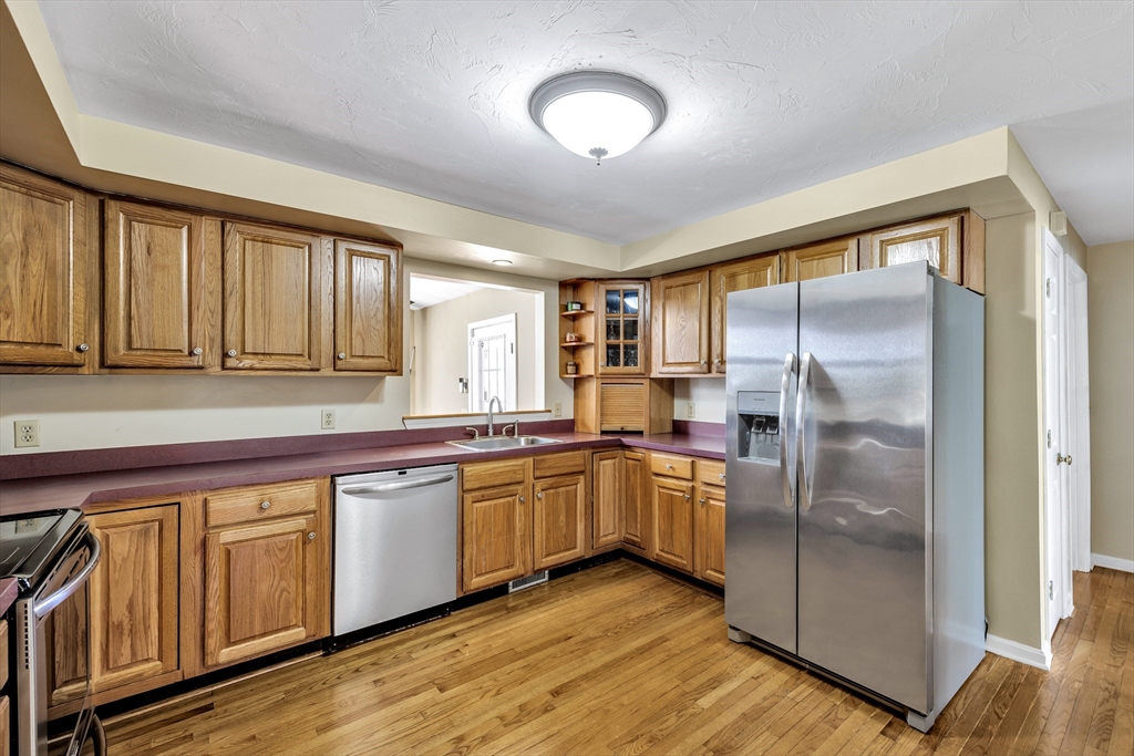 331 Braley Hill Road Rochester, MA 02770 - Photo 19 of 42