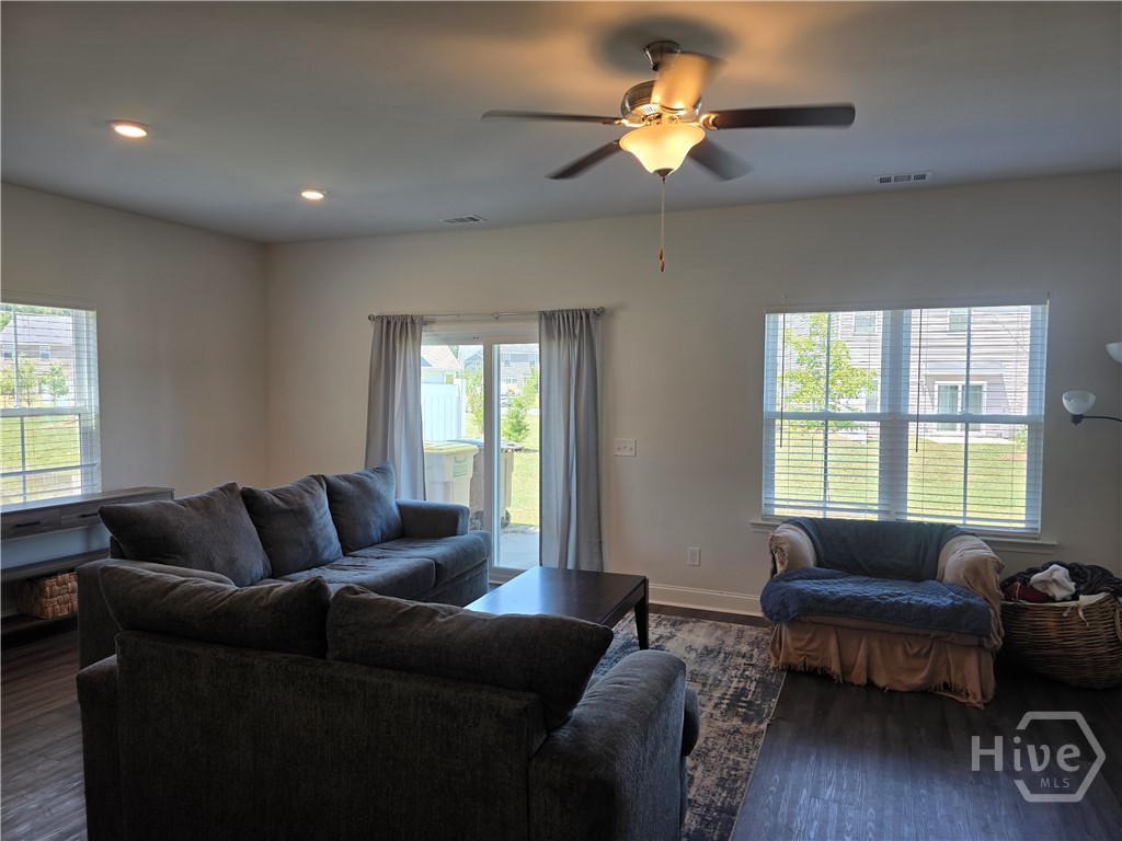 541 Gov Treutlen Circle Pooler, GA 31322 - Photo 6 of 28